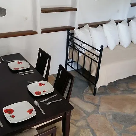 Prázdninový dům Traditional House Paros Aneratza